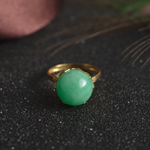 18K糯种豆绿翡翠圆珠戒指