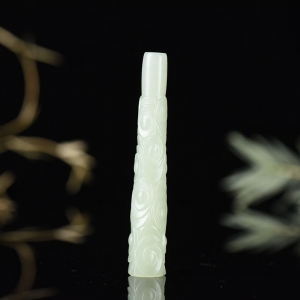 山料和田白玉云纹烟嘴