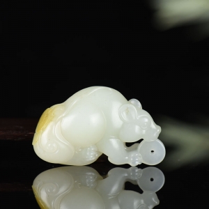 籽料和田白玉数钱吊坠