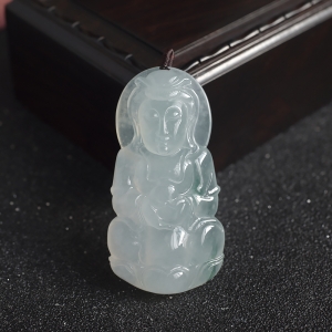 糯冰种飘花翡翠观音吊坠