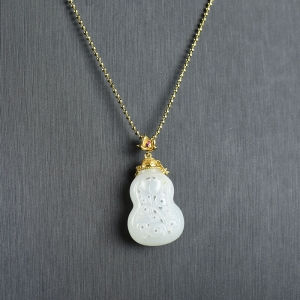 18K籽料和田白玉福禄香囊吊坠