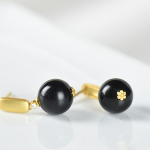 18K籽料和田黑青玉耳坠