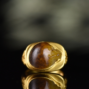 籽料和田玉黄沁龙龟戒指