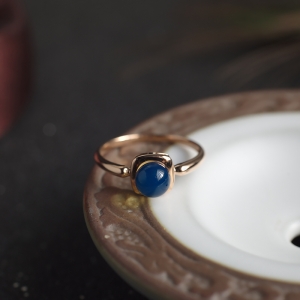 18K天空蓝多米蓝珀戒指