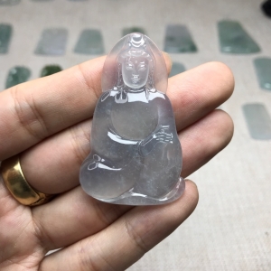 冰种翡翠观音吊坠