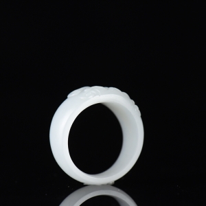 籽料和田白玉守护指环