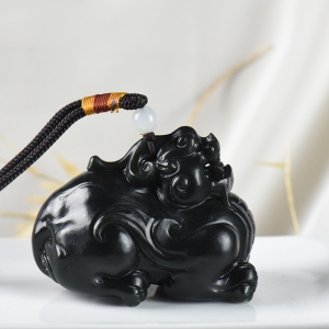 山料和田青玉貔貅手把件