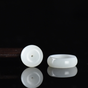 籽料和田白玉指环套装