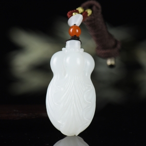 山流水料和田白玉白菜吊坠