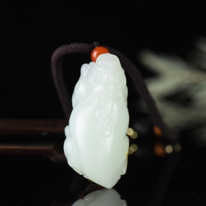 籽料和田白玉貔貅手把件