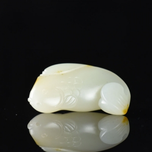 籽料和田白玉争上游吊坠