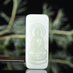 籽料和田白玉大日如来吊坠