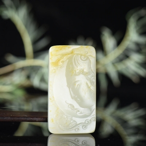 籽料和田白玉大日如来吊坠