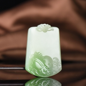 山料和田翠青玉年年有余吊坠