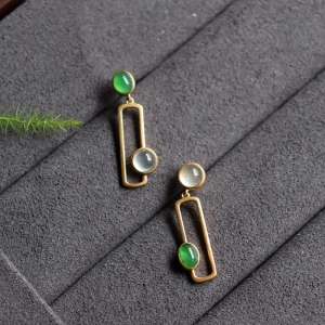 18k冰种翠绿翡翠耳钉