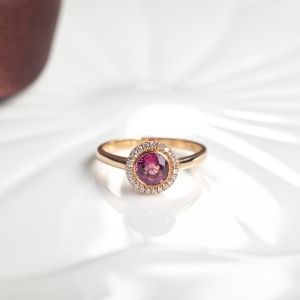 18K玫红碧玺圆形戒指