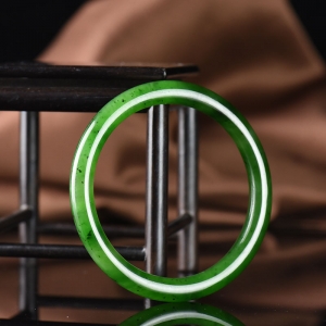 59mm山料和田碧玉圆镯