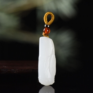 山料和田白玉竹节吊坠