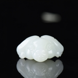 山流水料和田白玉牛首吊坠