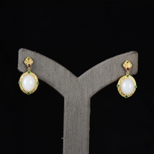 18K籽料和田白玉耳坠