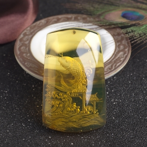 墨西哥蓝珀鱼跃龙门吊坠