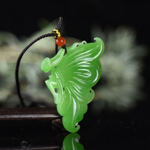 山料和田碧玉花仙子吊坠