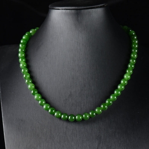 8mm山料和田碧玉项链