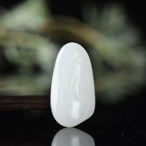 籽料和田白玉悟道吊坠