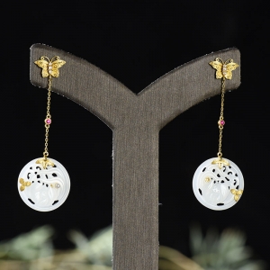 18K籽料和田白玉花好月圆耳坠