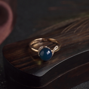 18K天空蓝多米蓝珀戒指
