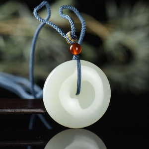 山料和田白玉平安扣吊坠