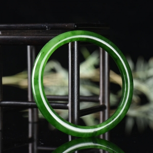 60mm山料和田碧玉手镯