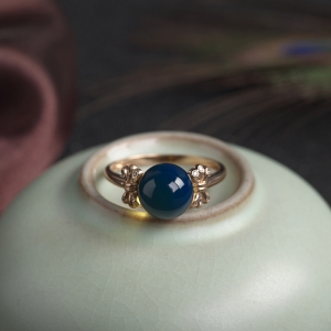 18K天空蓝多米蓝珀戒指