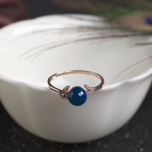 18K天空蓝多米蓝珀戒指