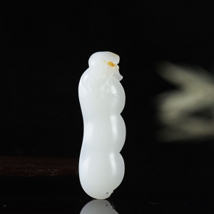 籽料和田白玉四季平安吊坠