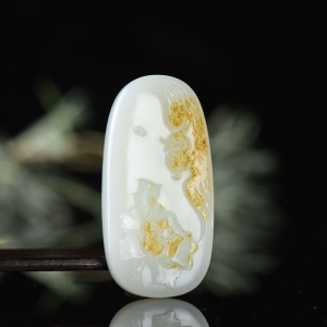 籽料和田白玉凤穿牡丹吊坠