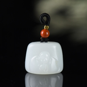 籽料和田白玉弥勒佛吊坠