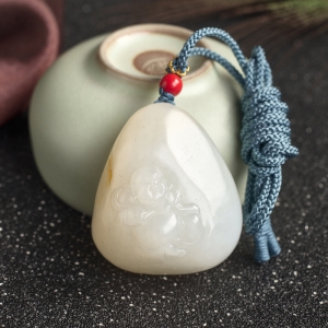 山料和田白玉弥勒佛吊坠