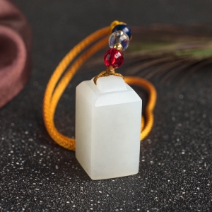 山料和田白玉方柱挂件