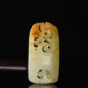 籽料和田白玉龙凤呈祥吊坠