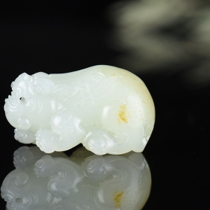 籽料和田白玉貔貅吊坠