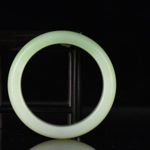 59mm山料和田翠青玉手镯