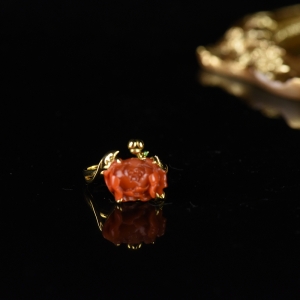 18K柿子红南红牡丹戒指