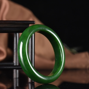 56.5mm山料和田碧玉手镯