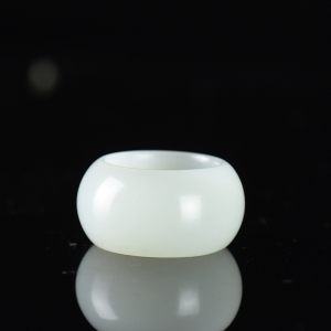 籽料和田白玉扳指