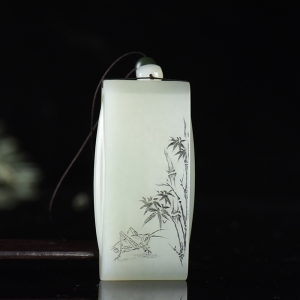 籽料和田白玉一鸣惊人吊坠