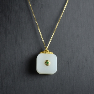 18K籽料和田白玉平安扣吊坠