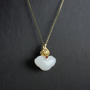 18K籽料和田白玉如意葫芦吊坠