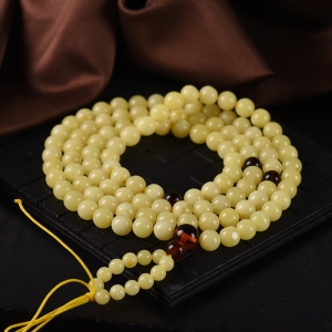 8mm鸡油黄蜜蜡108佛珠