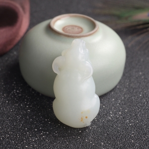 山料和田白玉丑牛吊坠